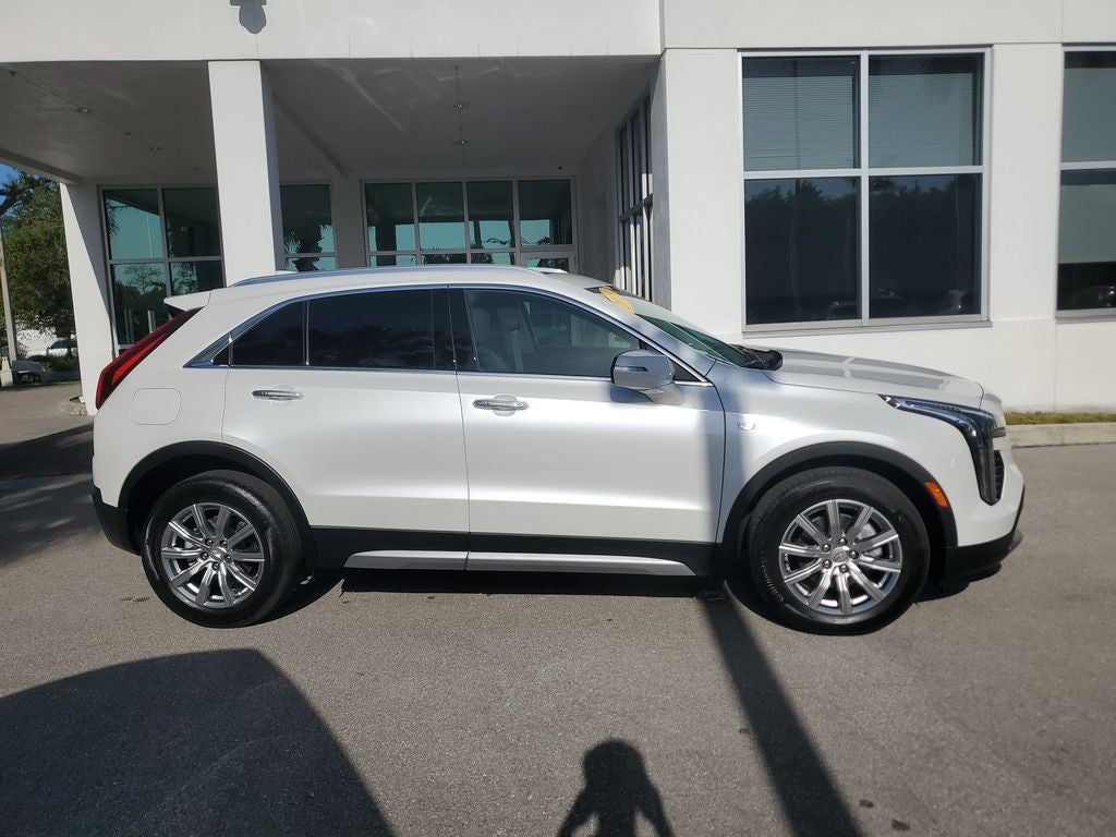 2023 Cadillac XT4 Premium Luxury