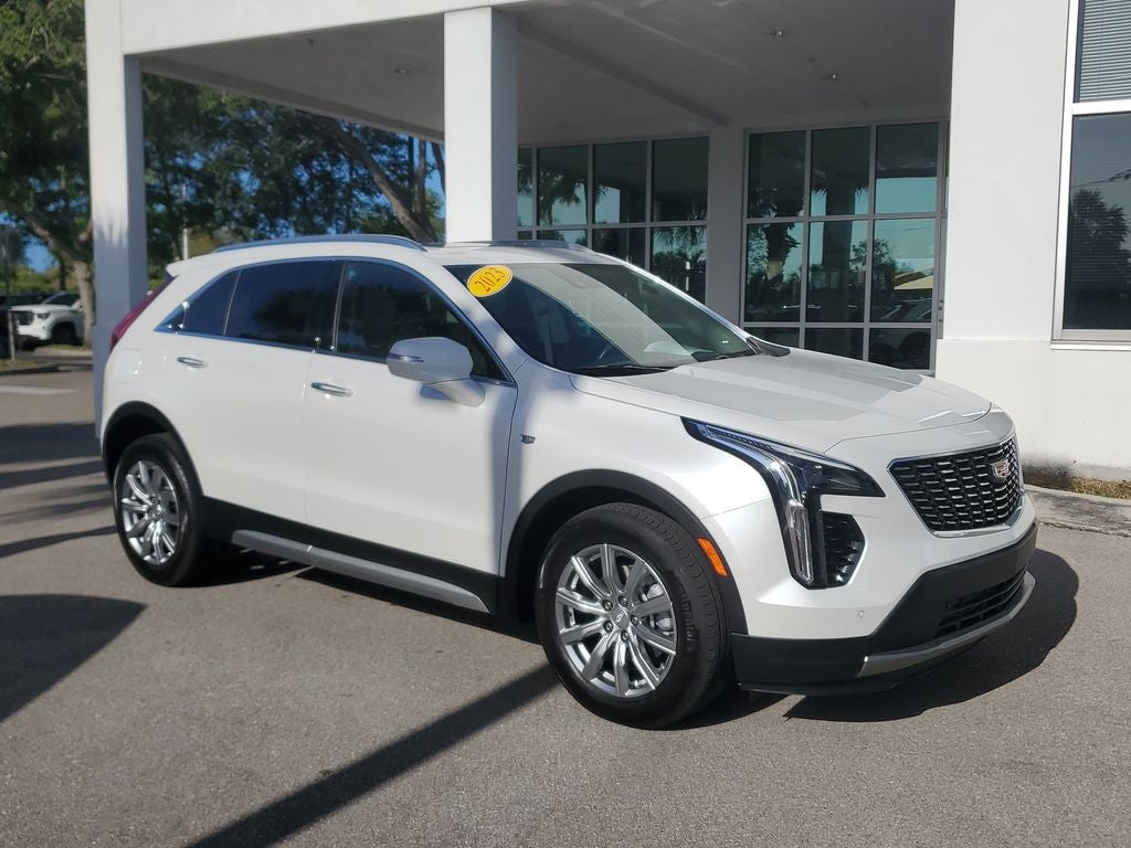 2023 Cadillac XT4 Premium Luxury