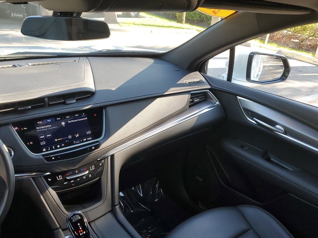 2023 Cadillac XT5 Luxury