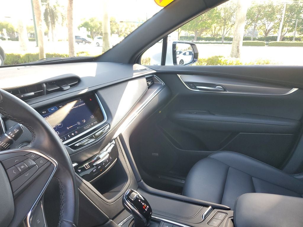 2023 Cadillac XT5 Luxury