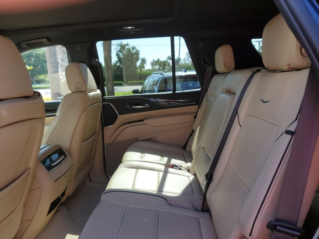 2022 Cadillac Escalade Premium Luxury