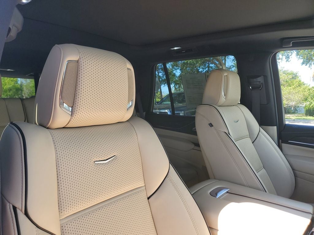 2022 Cadillac Escalade Premium Luxury