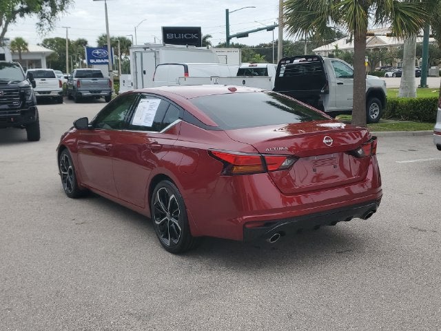 2025 Nissan Altima SR FWD