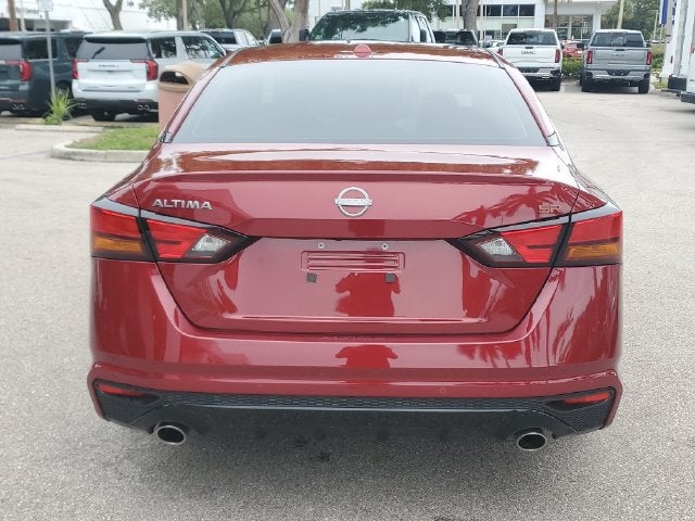 2025 Nissan Altima SR FWD