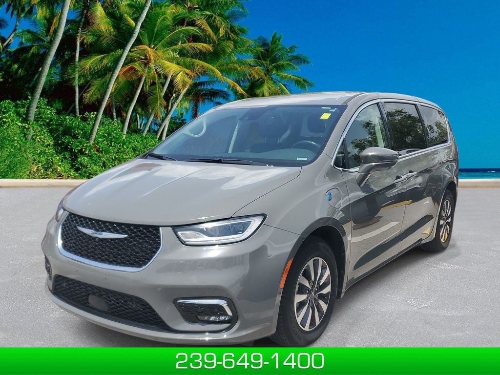 2022 Chrysler Pacifica Hybrid Touring L