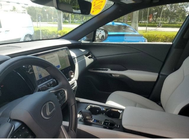 2023 Lexus RX 350 - Photo 22