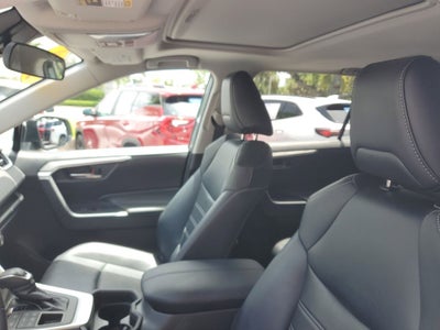 2020 Toyota RAV4 XLE Premium