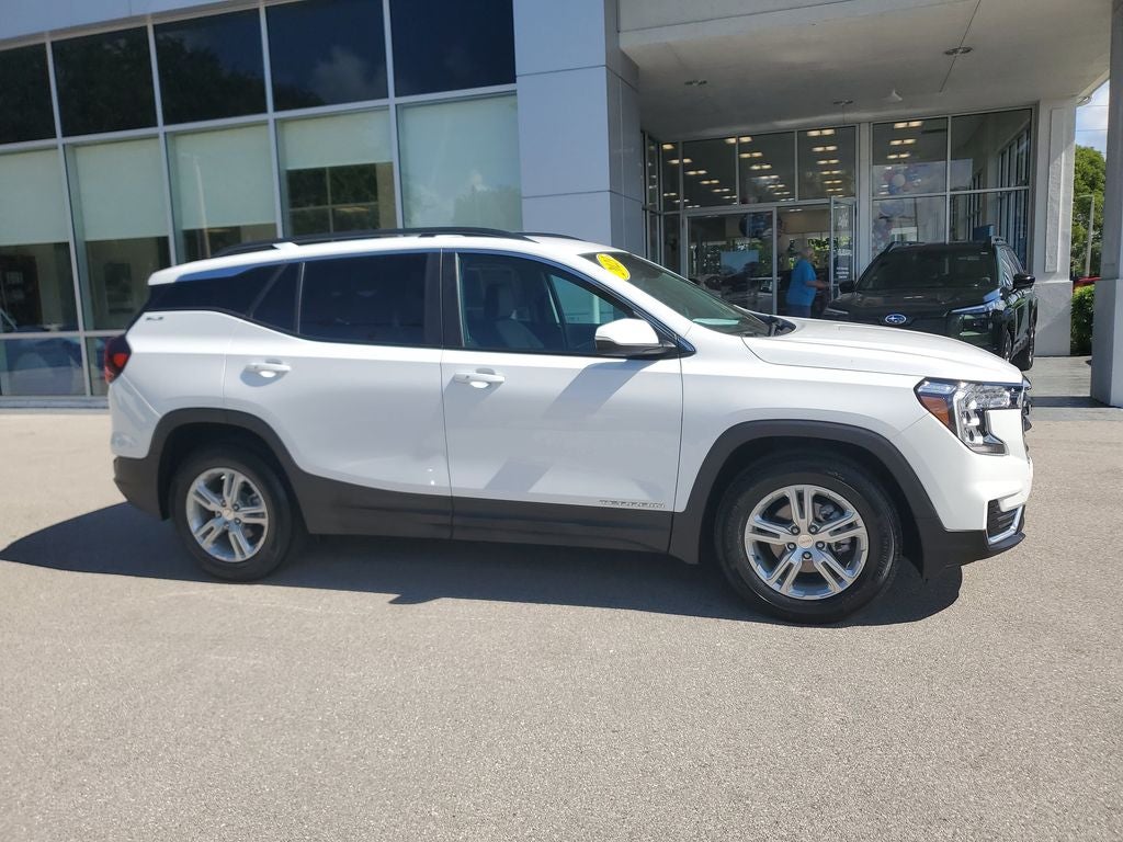 2023 GMC Terrain SLE