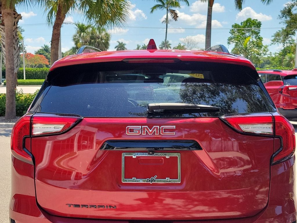 2023 GMC Terrain SLT