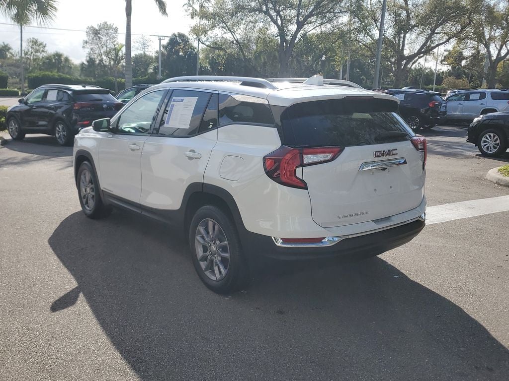 2023 GMC Terrain SLT
