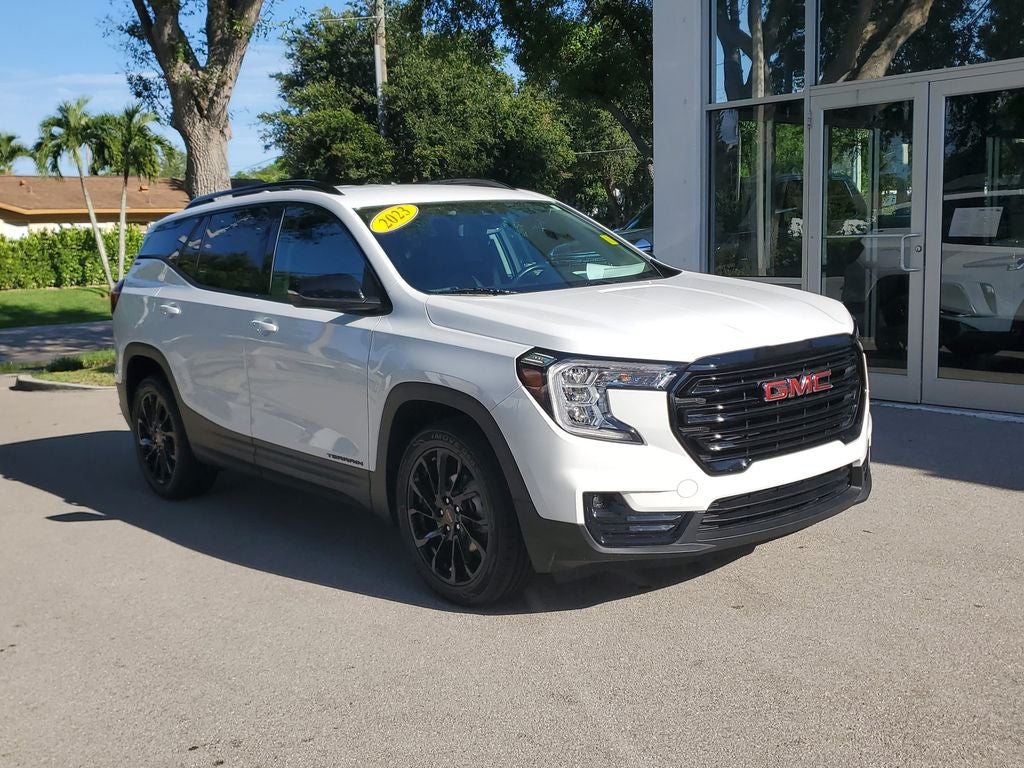 2023 GMC Terrain SLT
