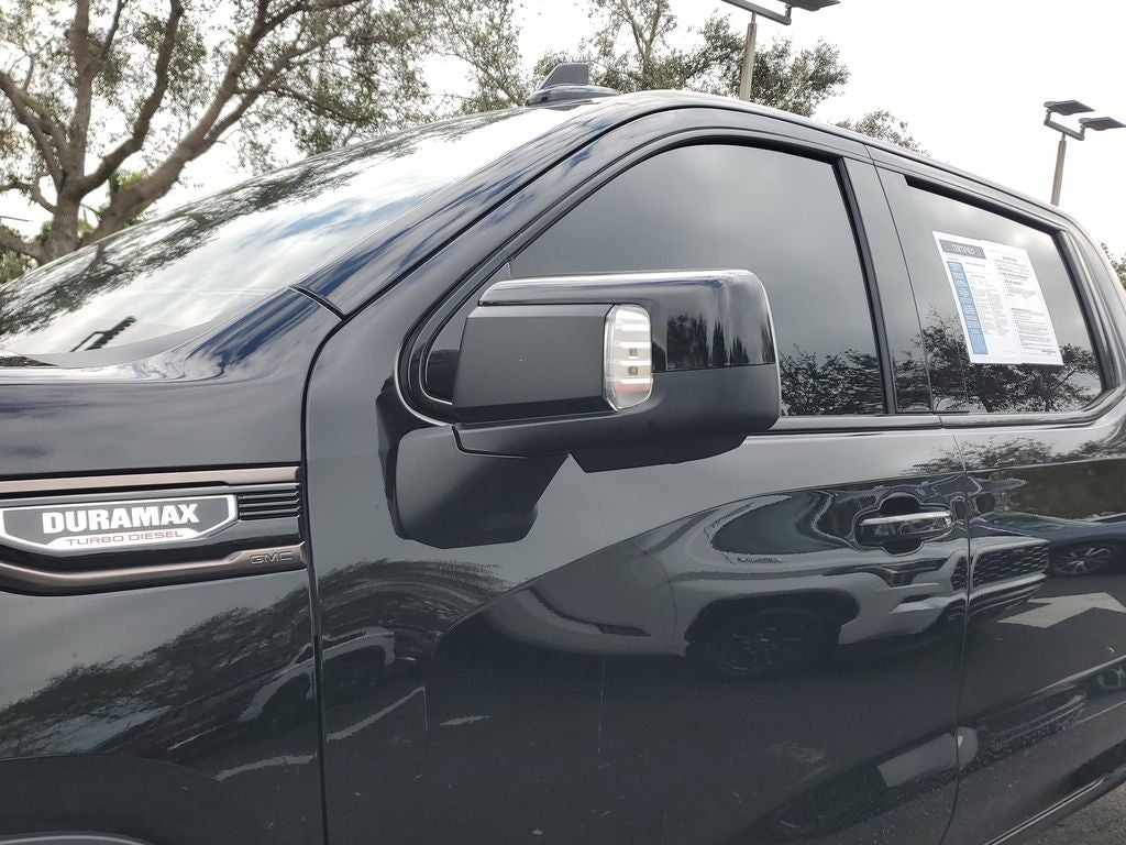 2025 GMC Sierra 1500 AT4X
