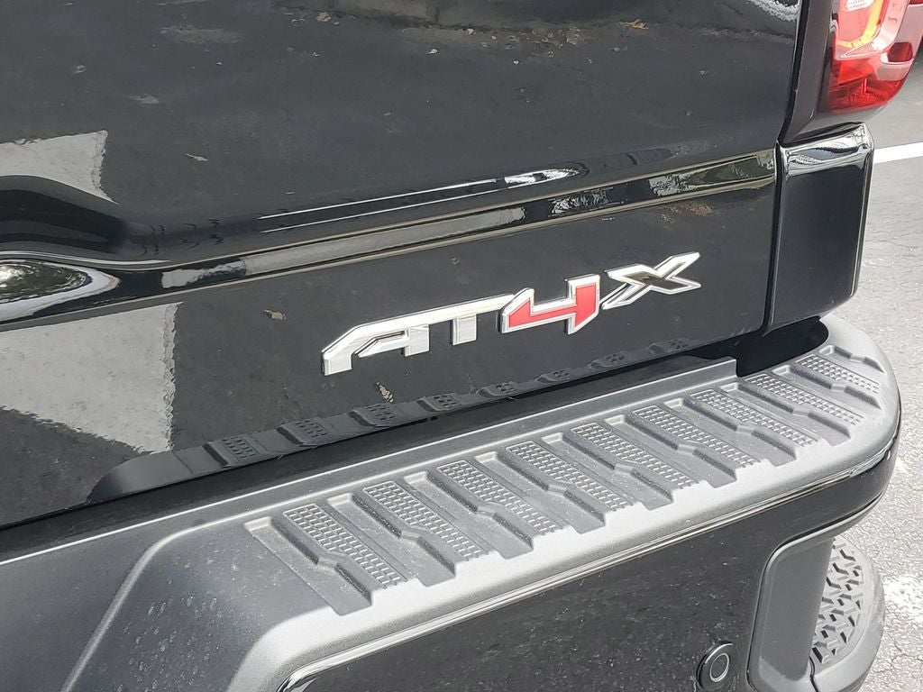 2025 GMC Sierra 1500 AT4X