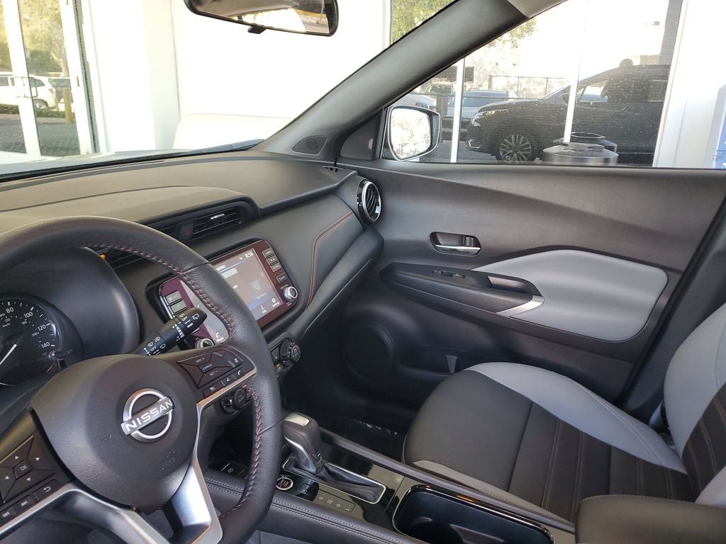 2023 Nissan Kicks SR Xtronic CVT