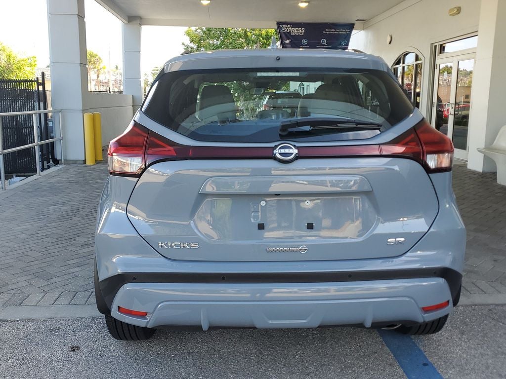 2023 Nissan Kicks SR Xtronic CVT