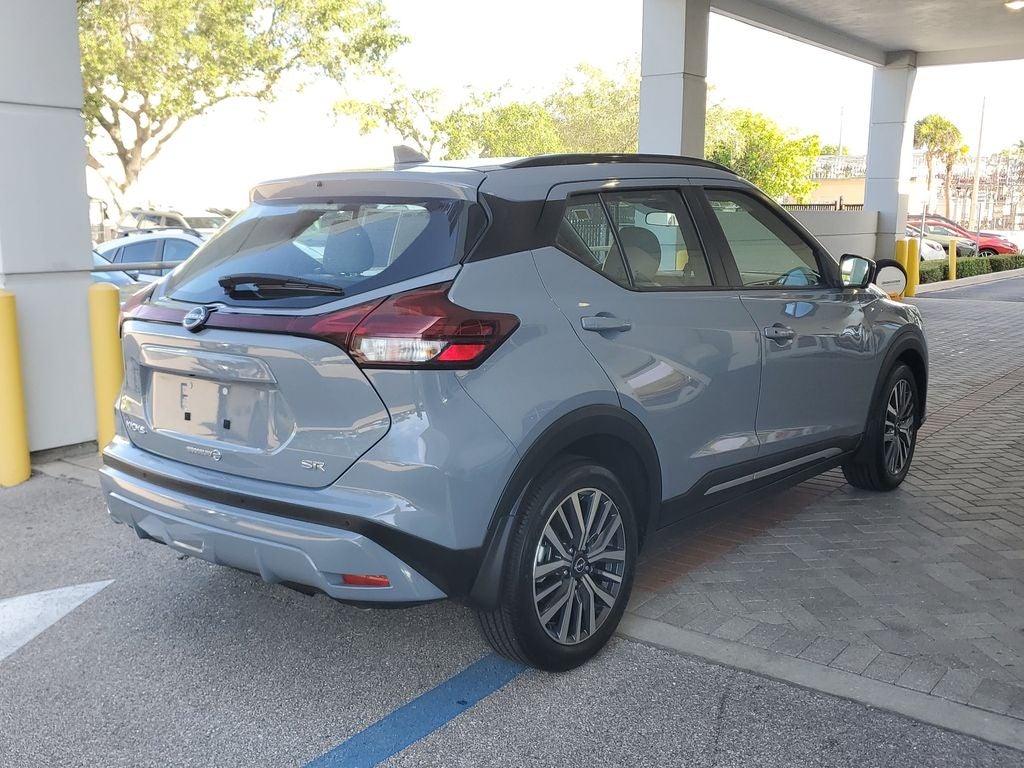 2023 Nissan Kicks SR Xtronic CVT