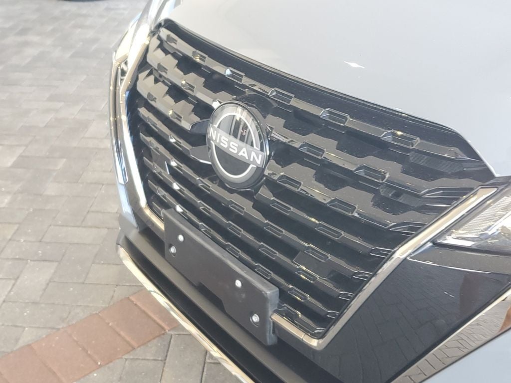2023 Nissan Kicks SR Xtronic CVT
