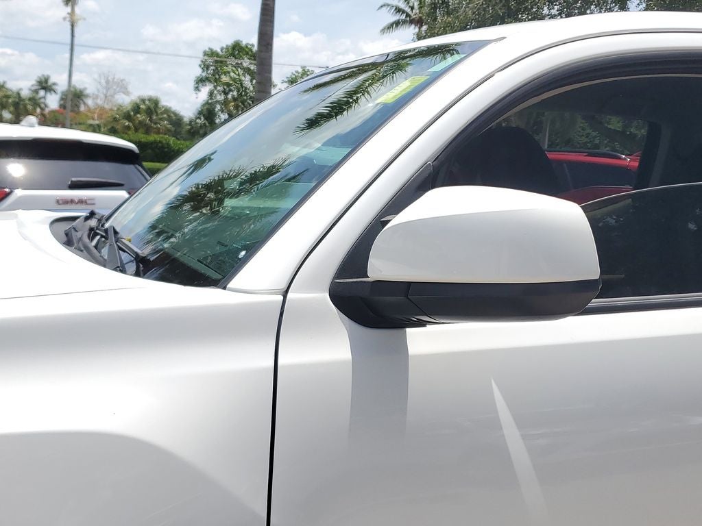 2019 Toyota Tacoma SR5 V6