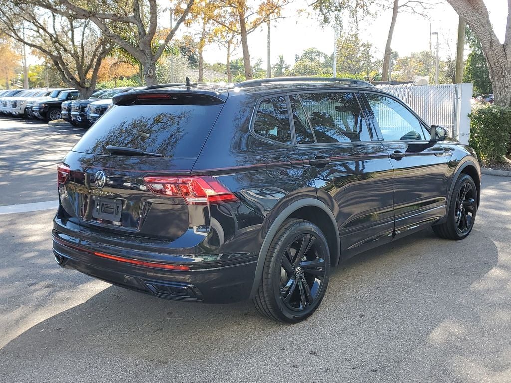 2023 Volkswagen Tiguan SE R-Line Black