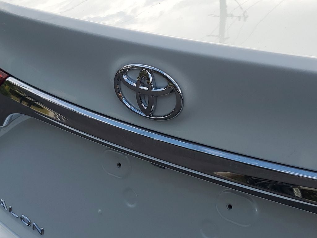 2016 Toyota Avalon Limited