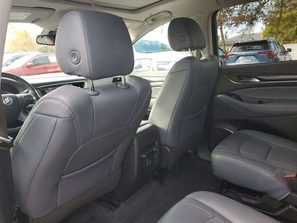 2020 Buick Enclave Essence