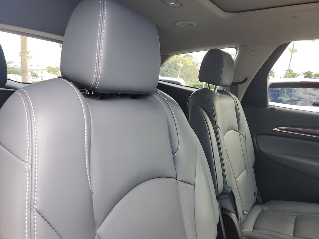 2020 Buick Enclave Essence