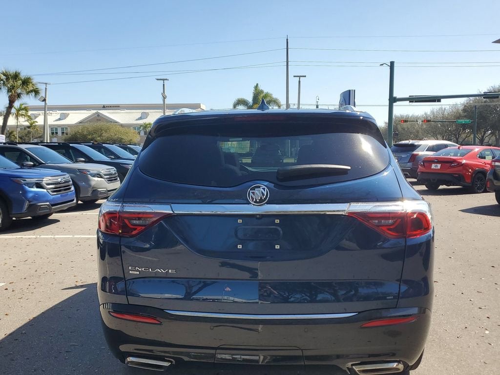 2023 Buick Enclave Essence