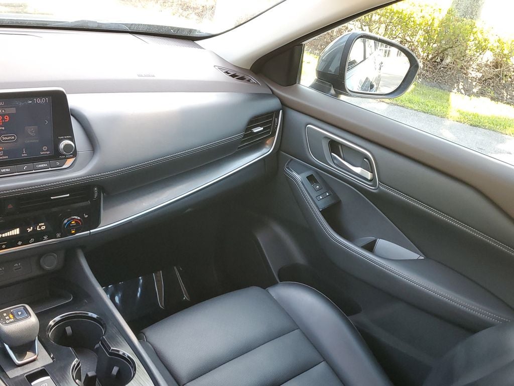 2021 Nissan Rogue SV FWD