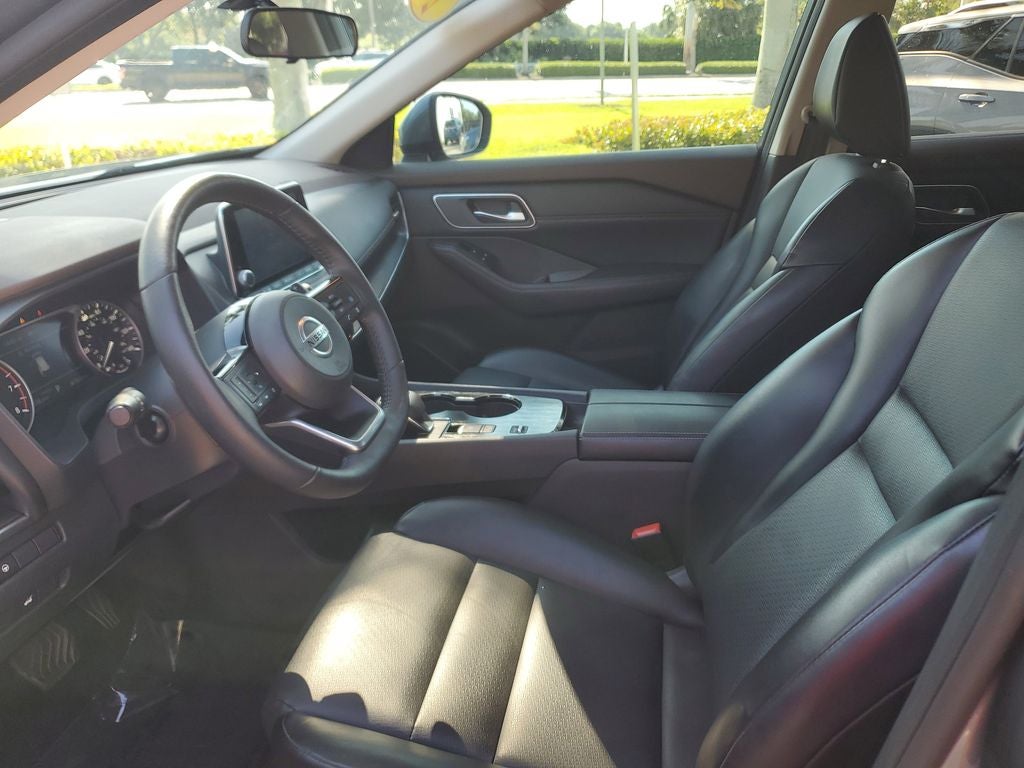 2021 Nissan Rogue SV FWD