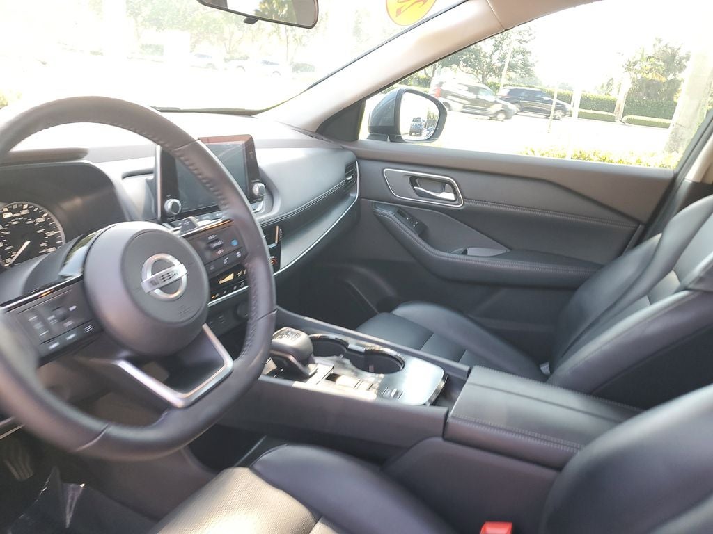 2021 Nissan Rogue SV FWD