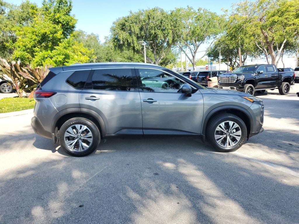 2021 Nissan Rogue SV FWD