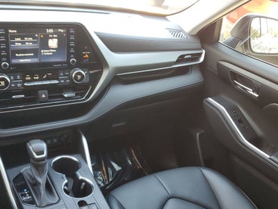 2021 Toyota Highlander XLE