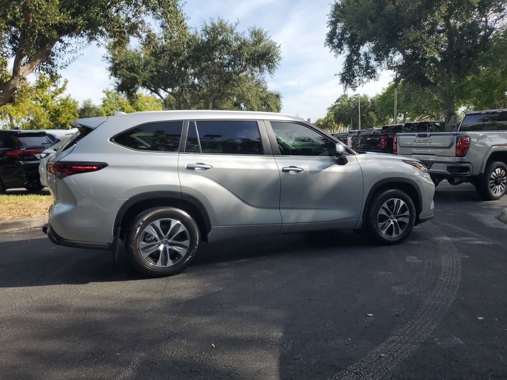 2024 Toyota Highlander XLE