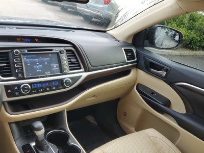 2016 Toyota Highlander Limited V6