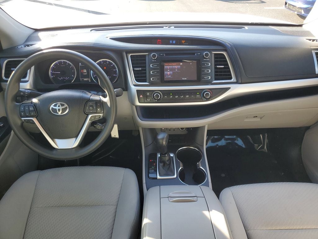 2019 Toyota Highlander LE