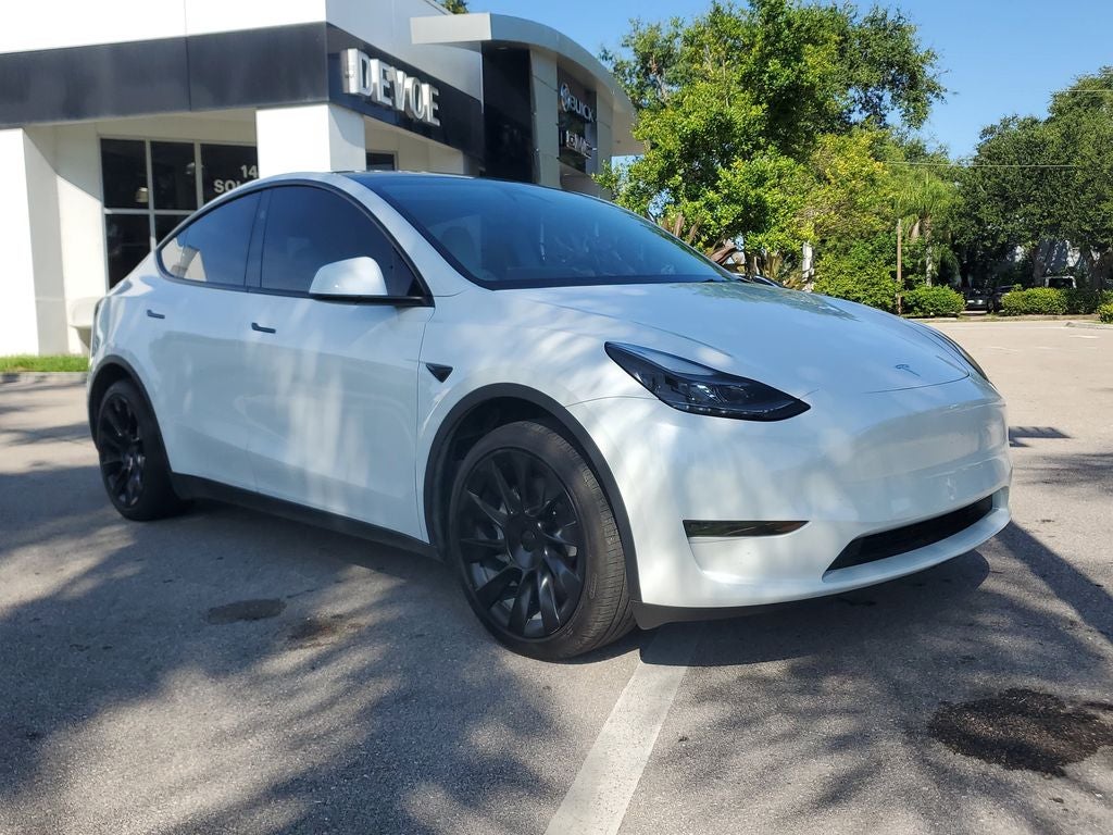 2024 Tesla Model Y LONG RANGE