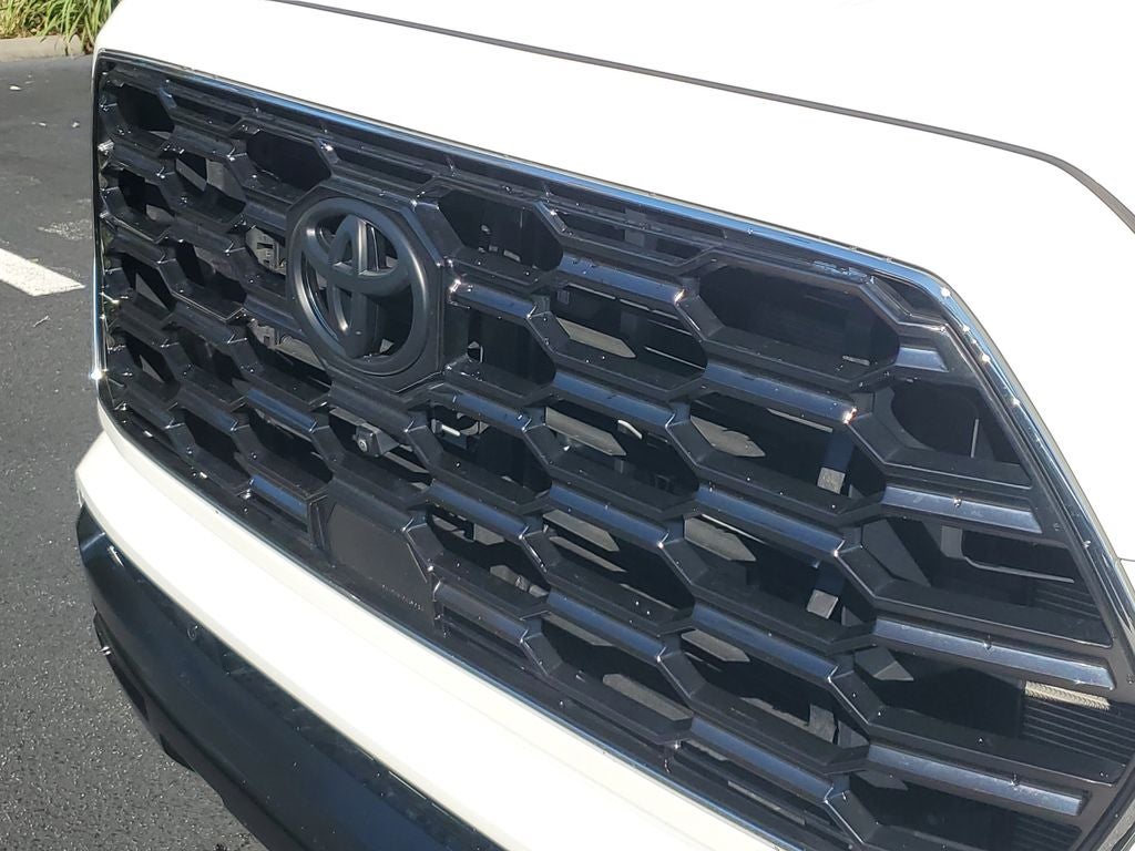 2024 Toyota Sequoia SR5