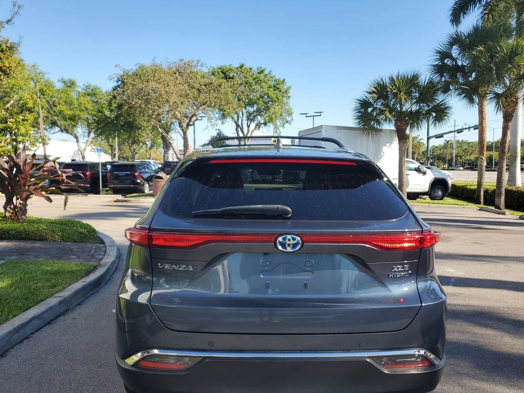 2021 Toyota Venza LE