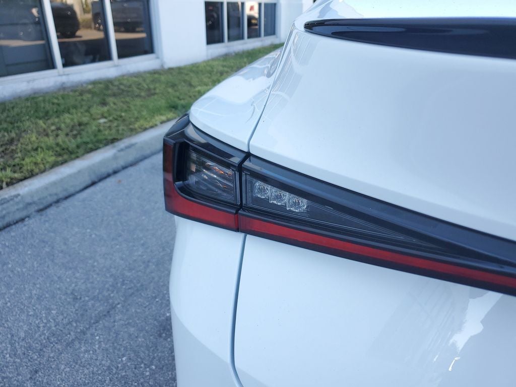 2024 Lexus IS IS 350 F SPORT Design
