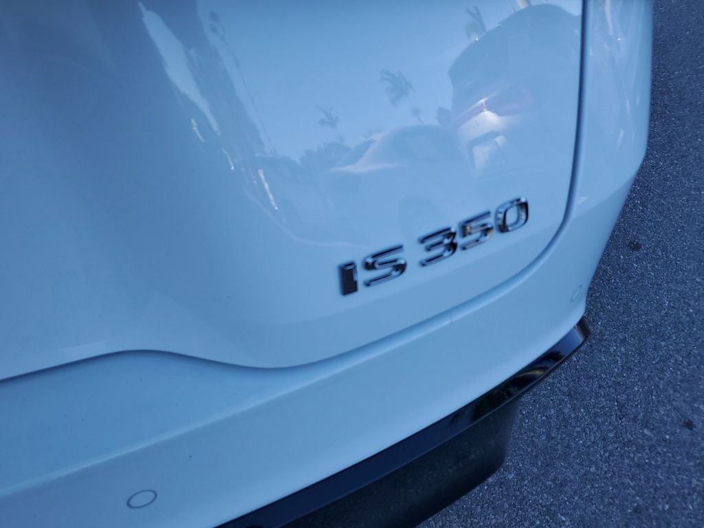 2024 Lexus IS IS 350 F SPORT Design