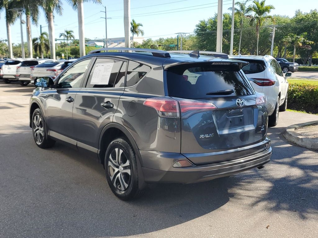 2017 Toyota RAV4 LE