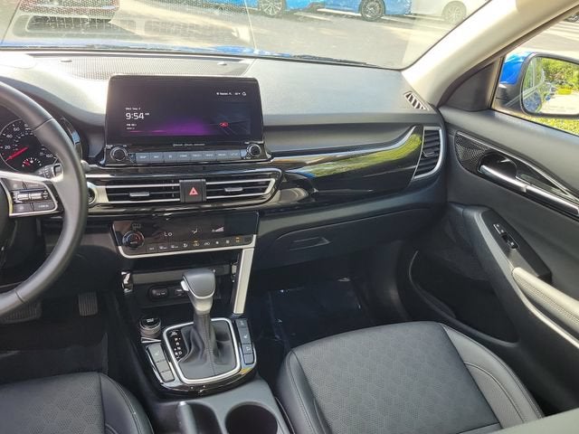 2023 Kia Seltos EX