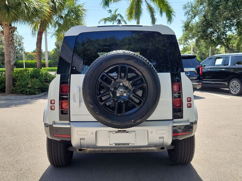 2024 Land Rover Defender 110 P300