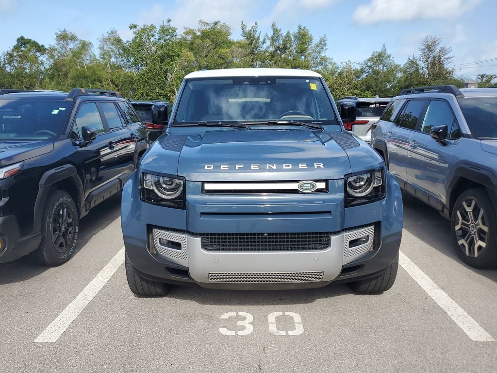 2022 Land Rover Defender 110 SE