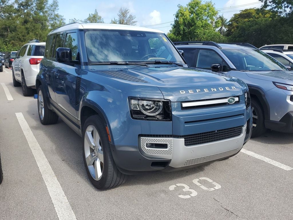2022 Land Rover Defender 110 SE