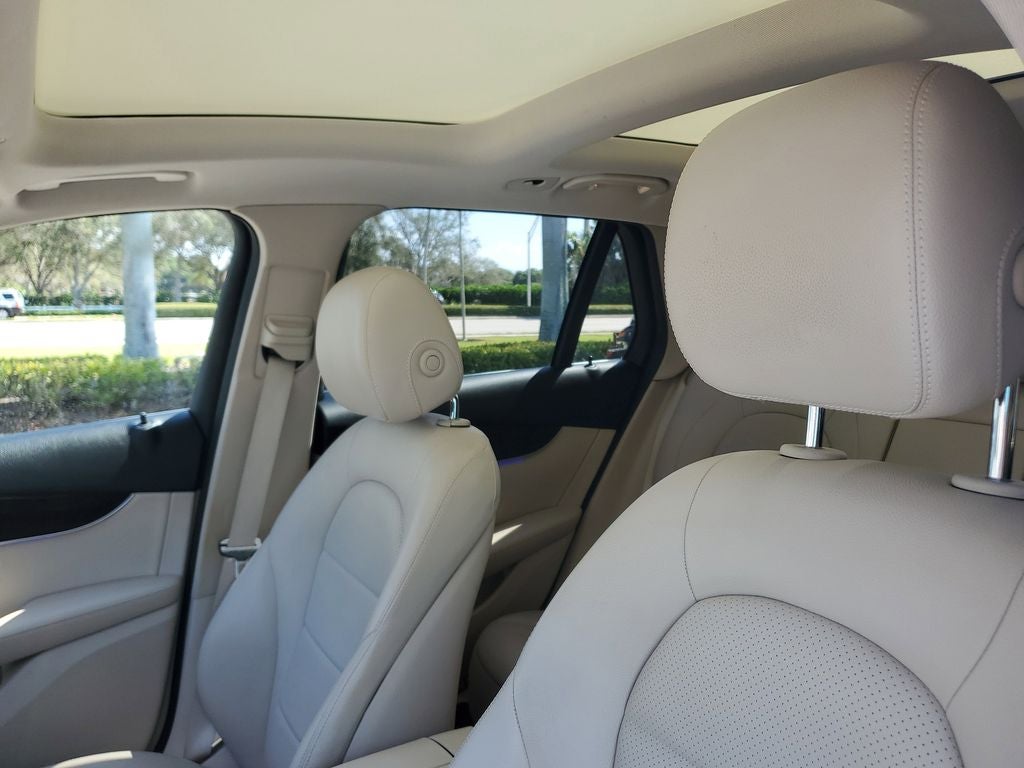 2021 Mercedes-Benz GLC GLC 300