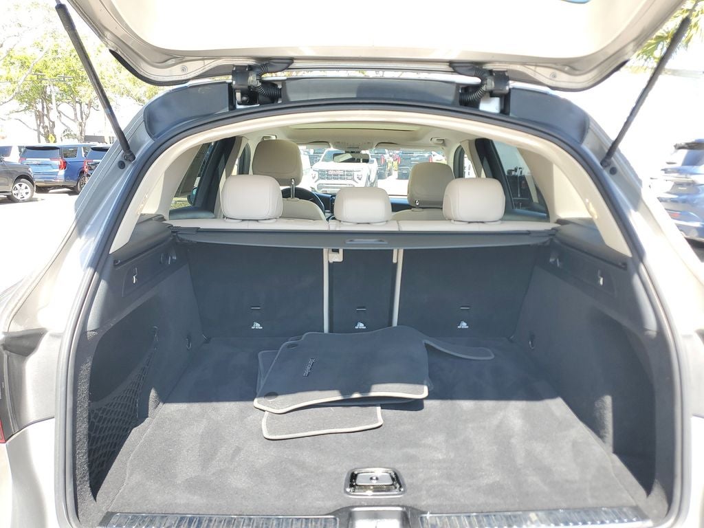 2021 Mercedes-Benz GLC GLC 300