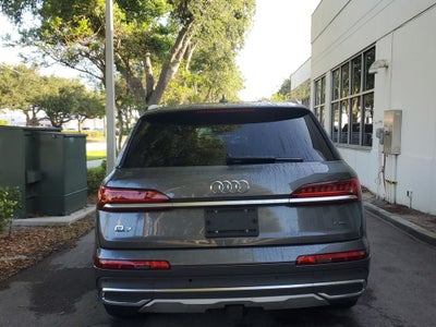 2022 Audi Q7 Premium Plus 45 TFSI quattro Tiptronic