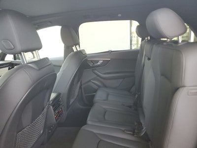 2022 Audi Q7 Premium Plus 45 TFSI quattro Tiptronic