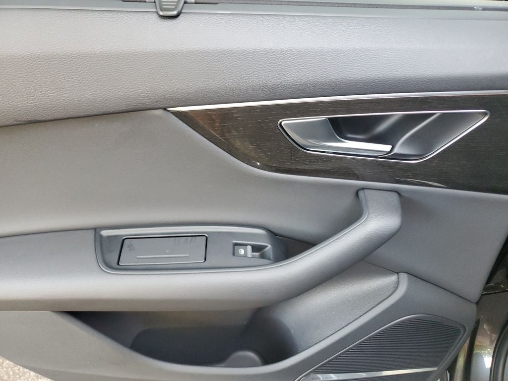 2022 Audi Q7 Premium Plus 45 TFSI quattro Tiptronic